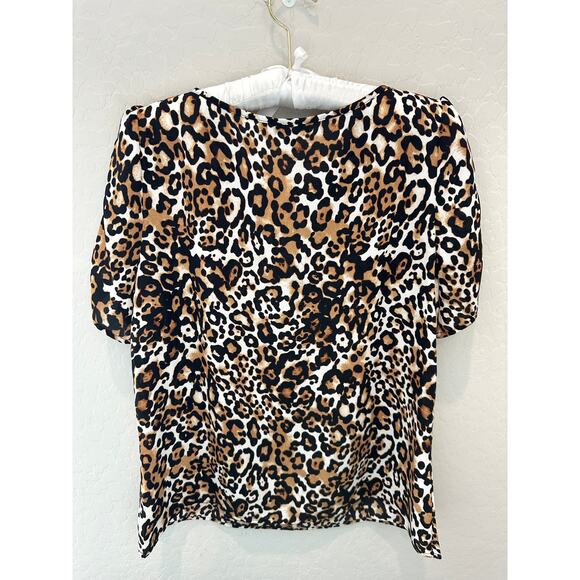 TALBOTS | Petite Animal Print Silky Keyhole Ruched Short Sleeve Top | Medium - Picture 4 of 6